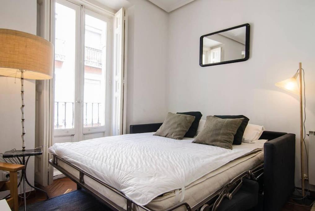 مدريد Malasana Beautiful Design Apartment 2Bed 2Bath المظهر الخارجي الصورة